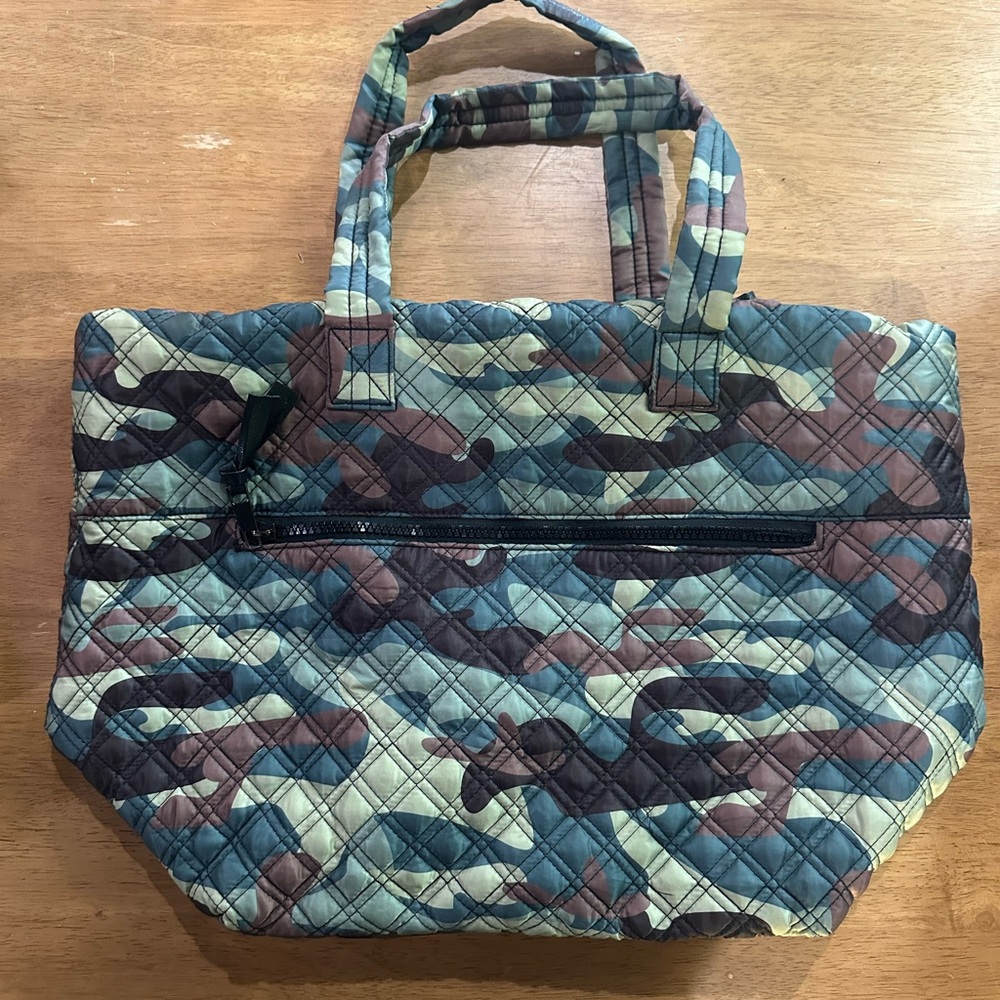 Sondra Roberts Weekender Bag - Camo